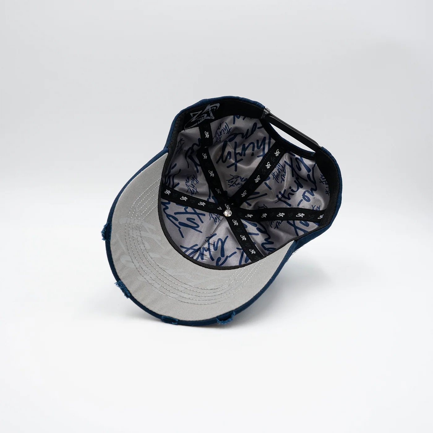 31 Hats Takes Notes - LA After Dark