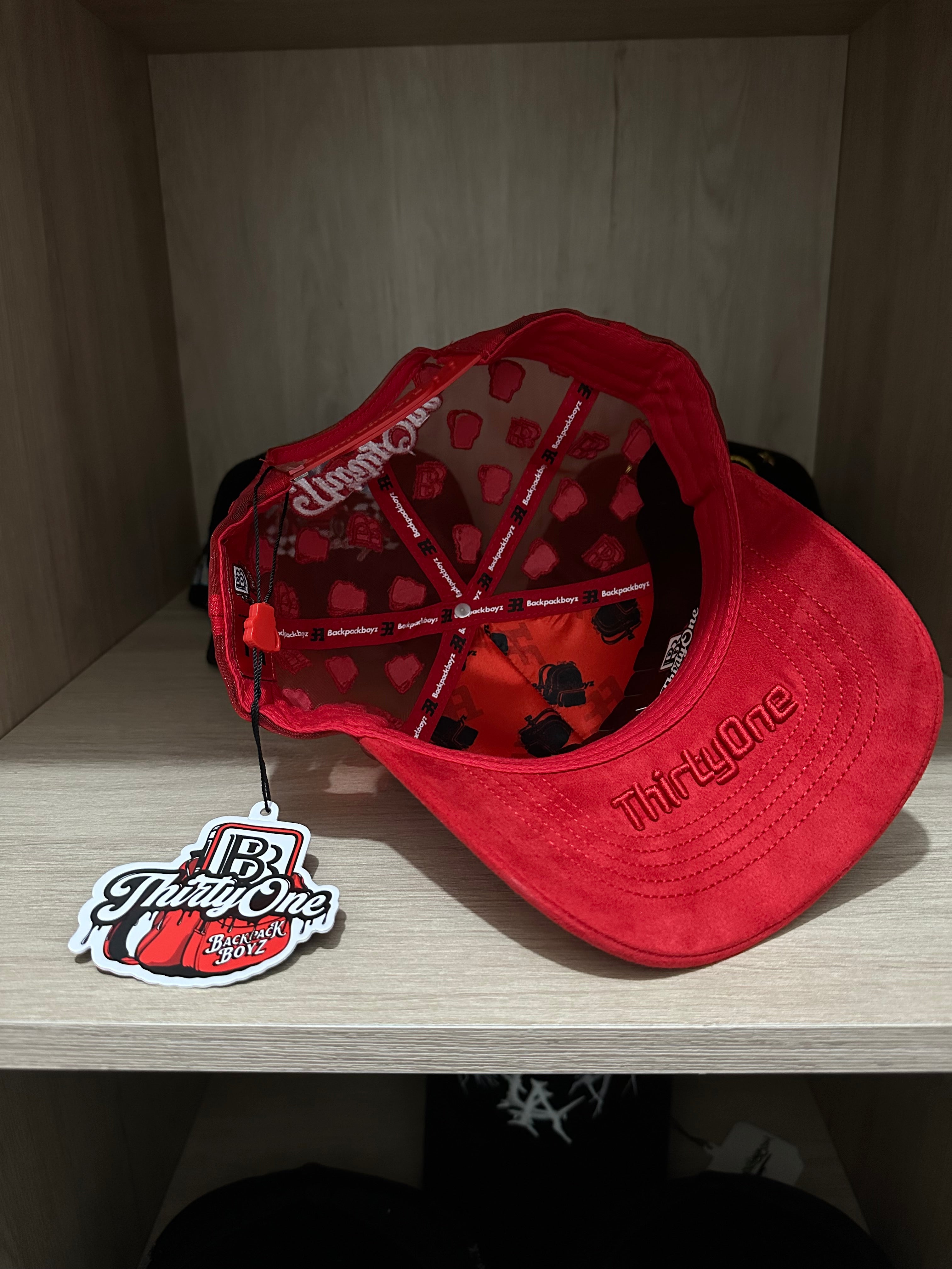 31 Hats - Backpack Boyz La Mochila