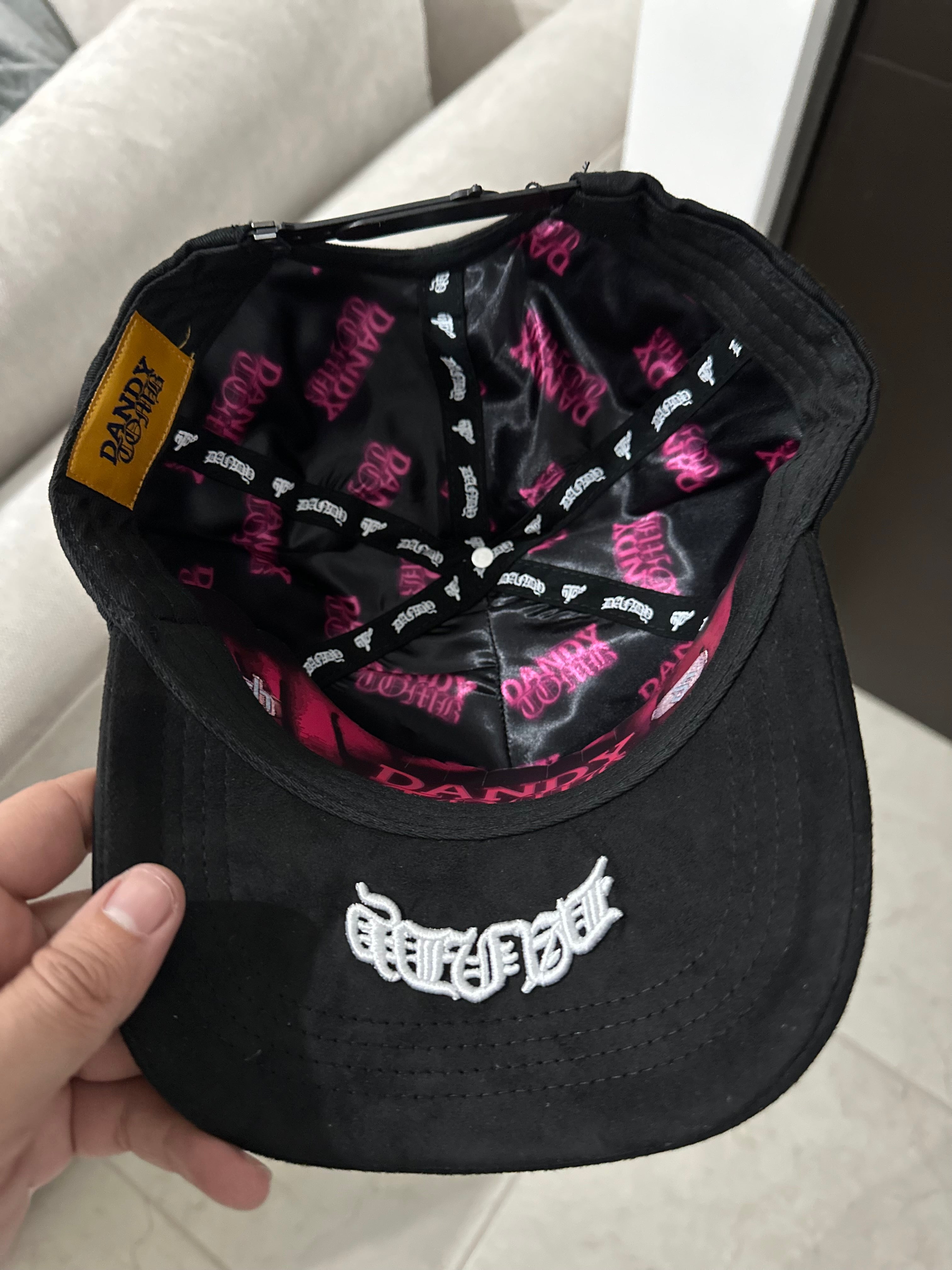 Dandy Hats x Tombochio