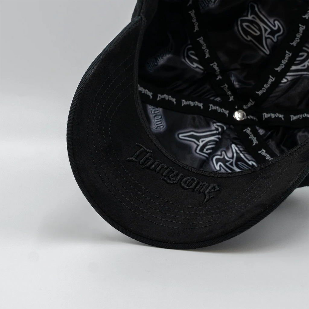 31 Hats Takes Notes - 31 Vamp