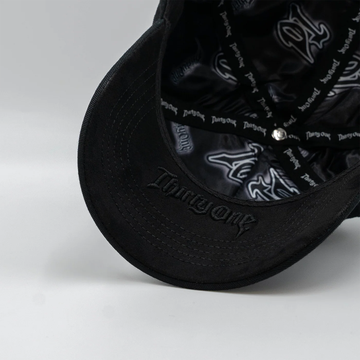 31 Hats Takes Notes - 31 Vamp