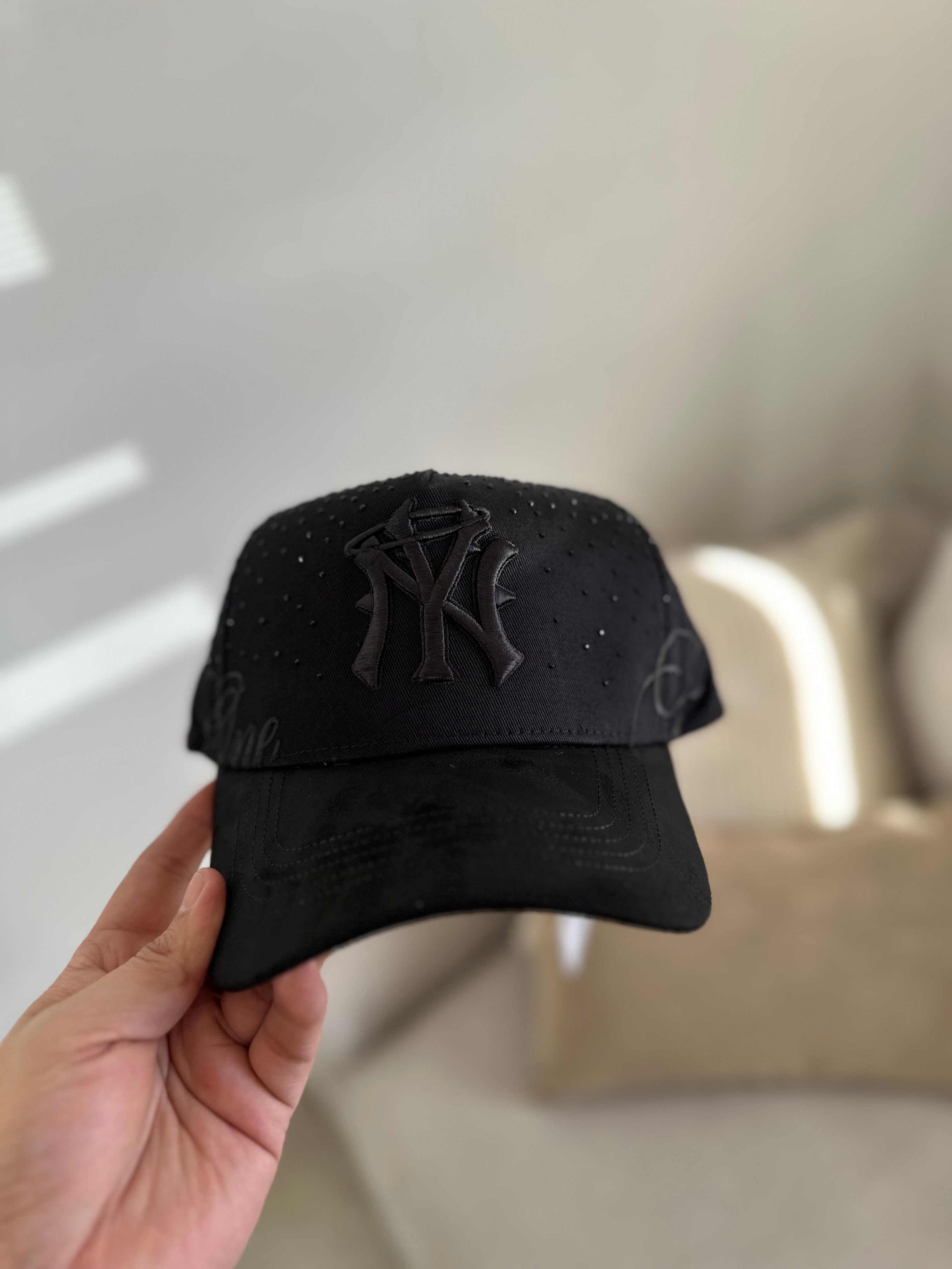 31 HATS - 31 Forever Black