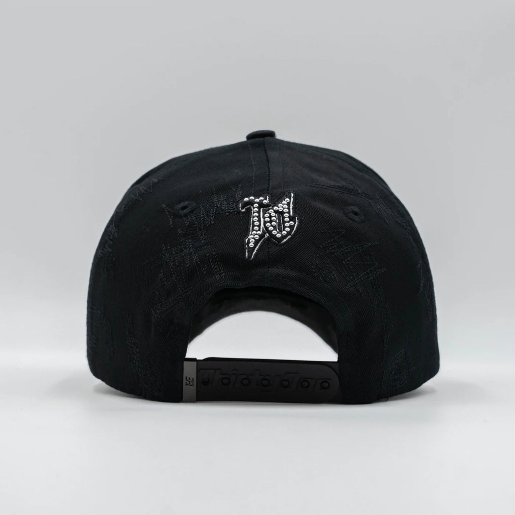 31 Hats Takes Notes - 31 Vamp