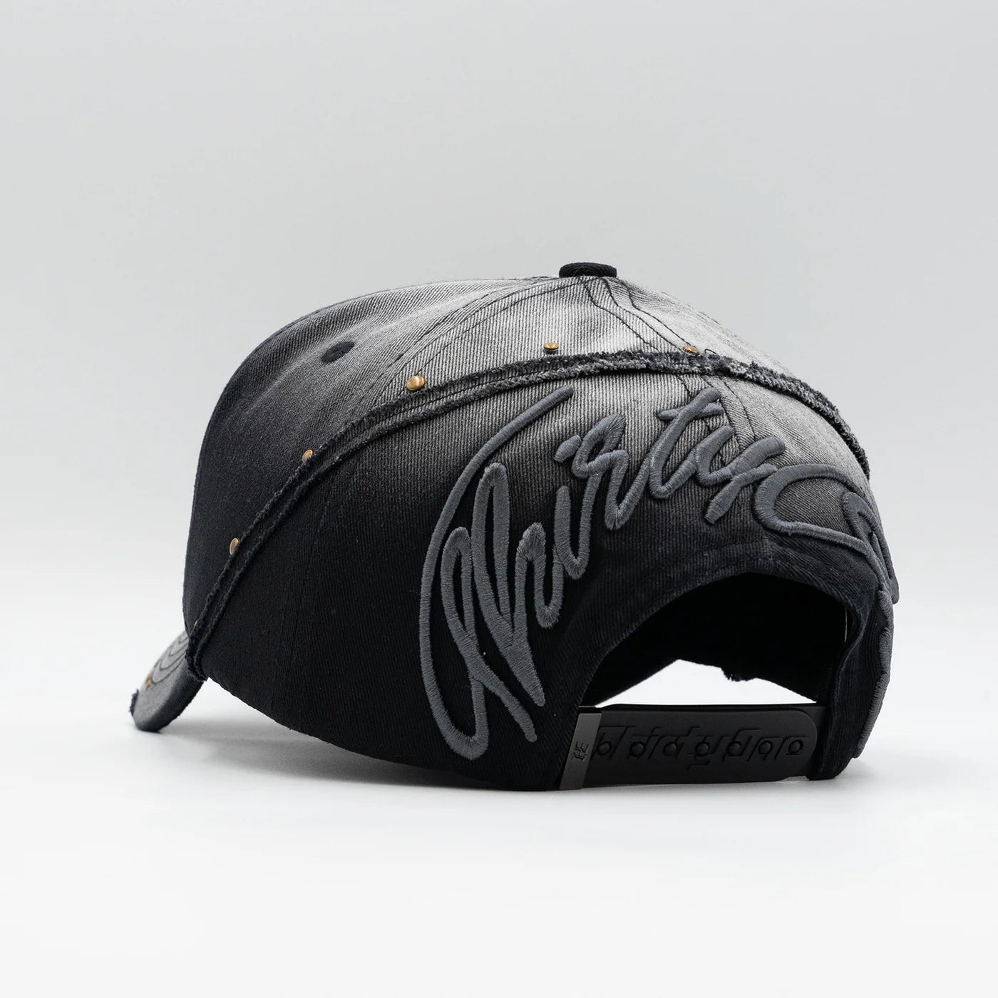 31 Hats Takes Notes - Fade To Black