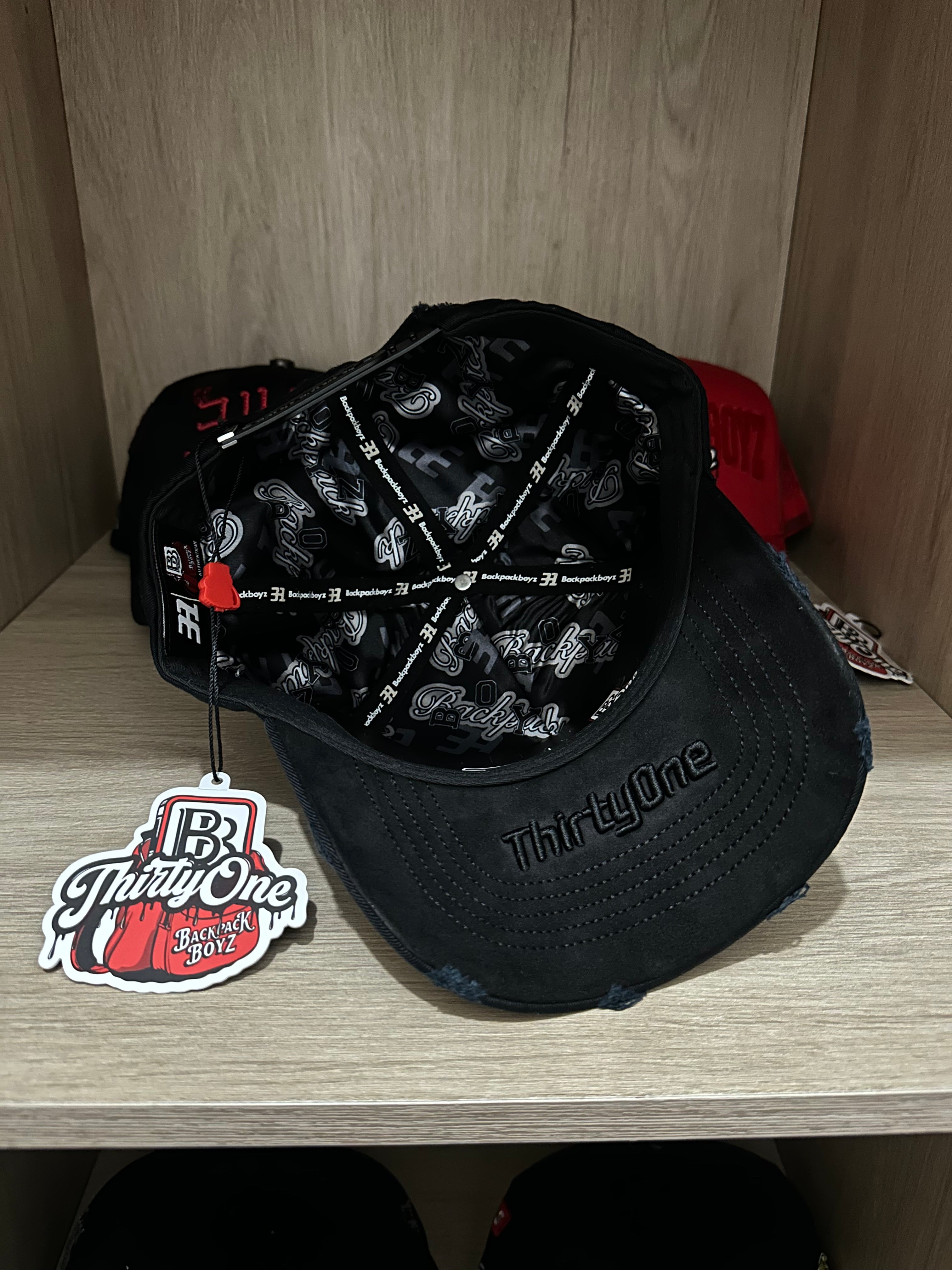 31 Hats - Backpack Boyz Black