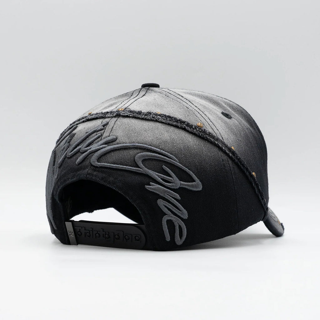 31 Hats Takes Notes - Fade To Black